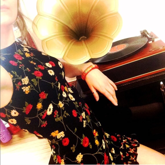 🌺🌼Retro Flower Ruffled Bottom Mini Dress - Picture 4 of 5